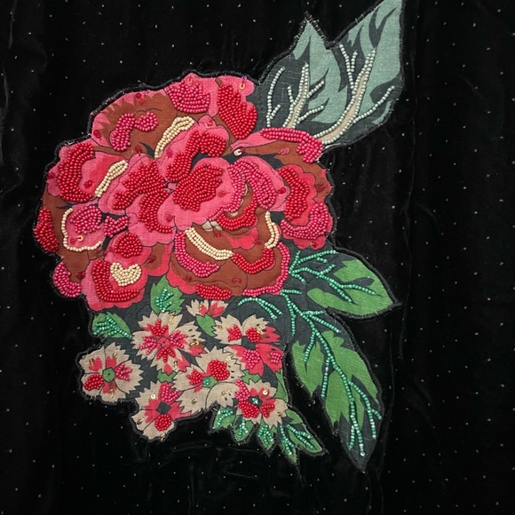Ritu Kumar rose appliqué stone beaded velvet sweatshirt - Picture 3 of 6